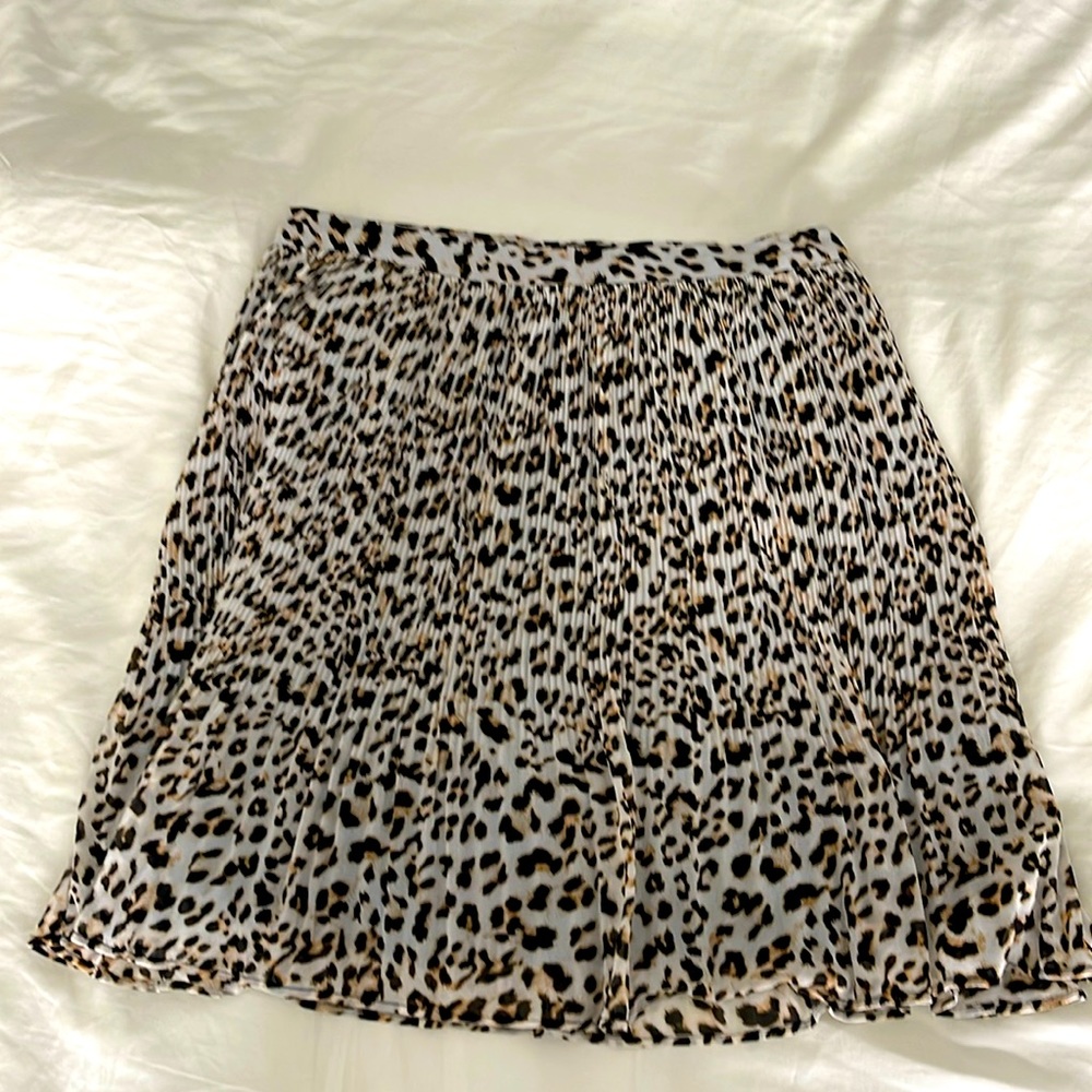 Banana Republic flowy skirt